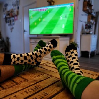 Voetbal DO NOT DISTURB... I&acute;m watching football