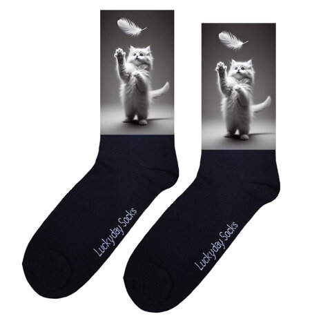 Kitten met veer grijs  sokken